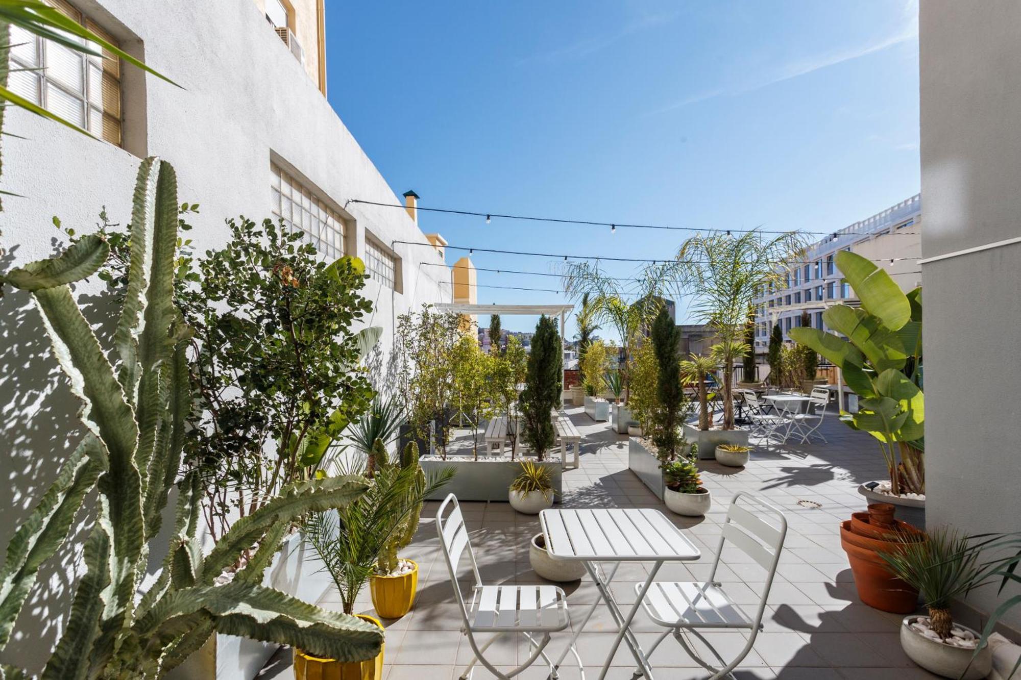 Expresso Martinis In Lisbon By Misha'S Place 4C Екстер'єр фото